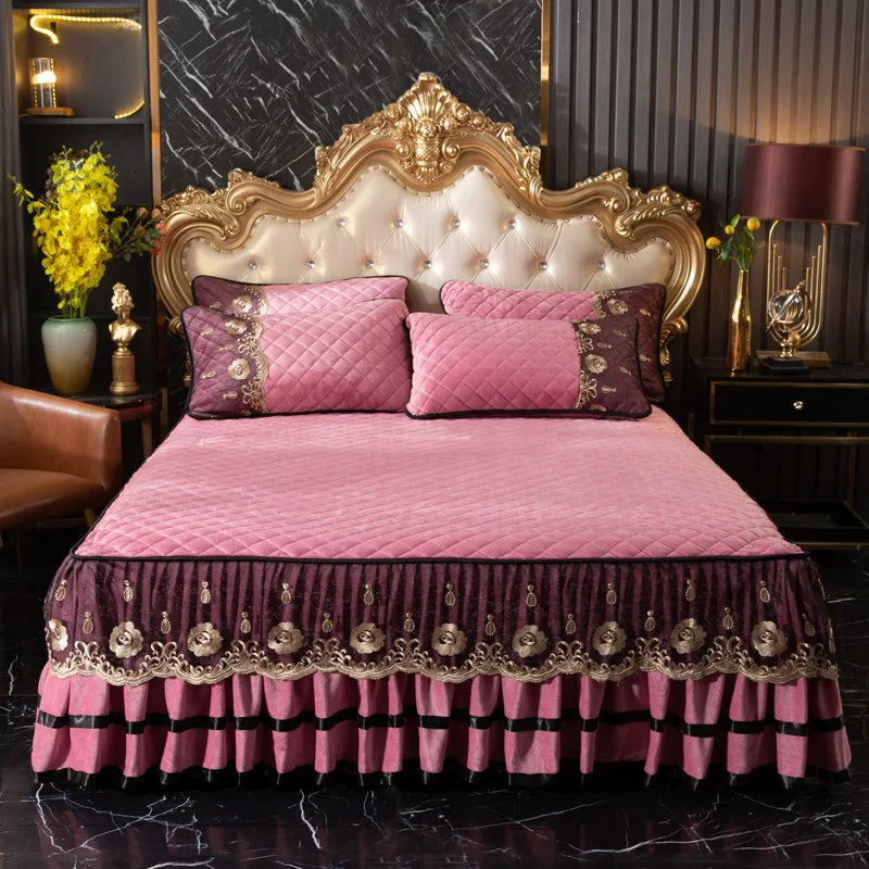 Sunny Textile Wholesale Autumn Winter Quilted Crystal Velvet Bed Skirt Princess Style Lace Thickened  Bedspread
