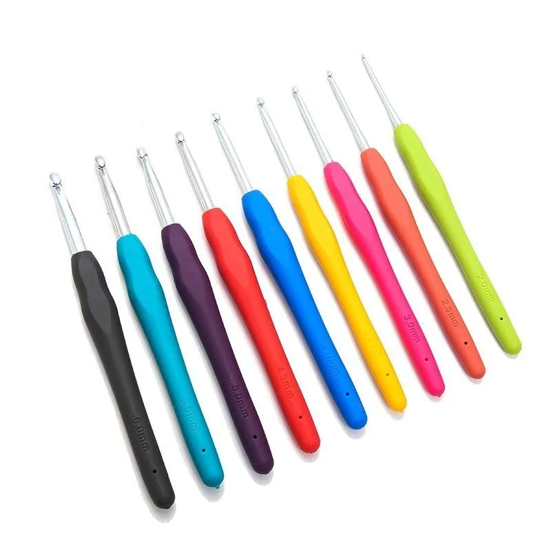 Various Colors Crochet Hooks Set TPR Handle Aluminum Knitting Needles Arthritic Hands Crochet Needles