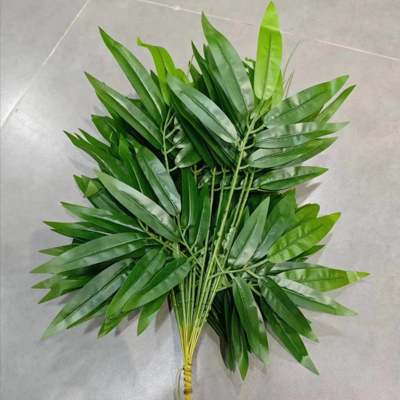 Artificial Bamboo Leaf Simulation Plastic Bamboo Leaves Branches Wedding Ornament Home Garden Office Decoration Plant Cloth