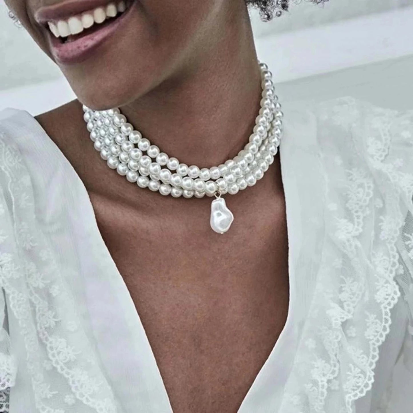 Baroque Luxury Four-Layer Imitation Pearl Irregular Choker Necklace Trendy Beads Style for Party Anniversary Gift