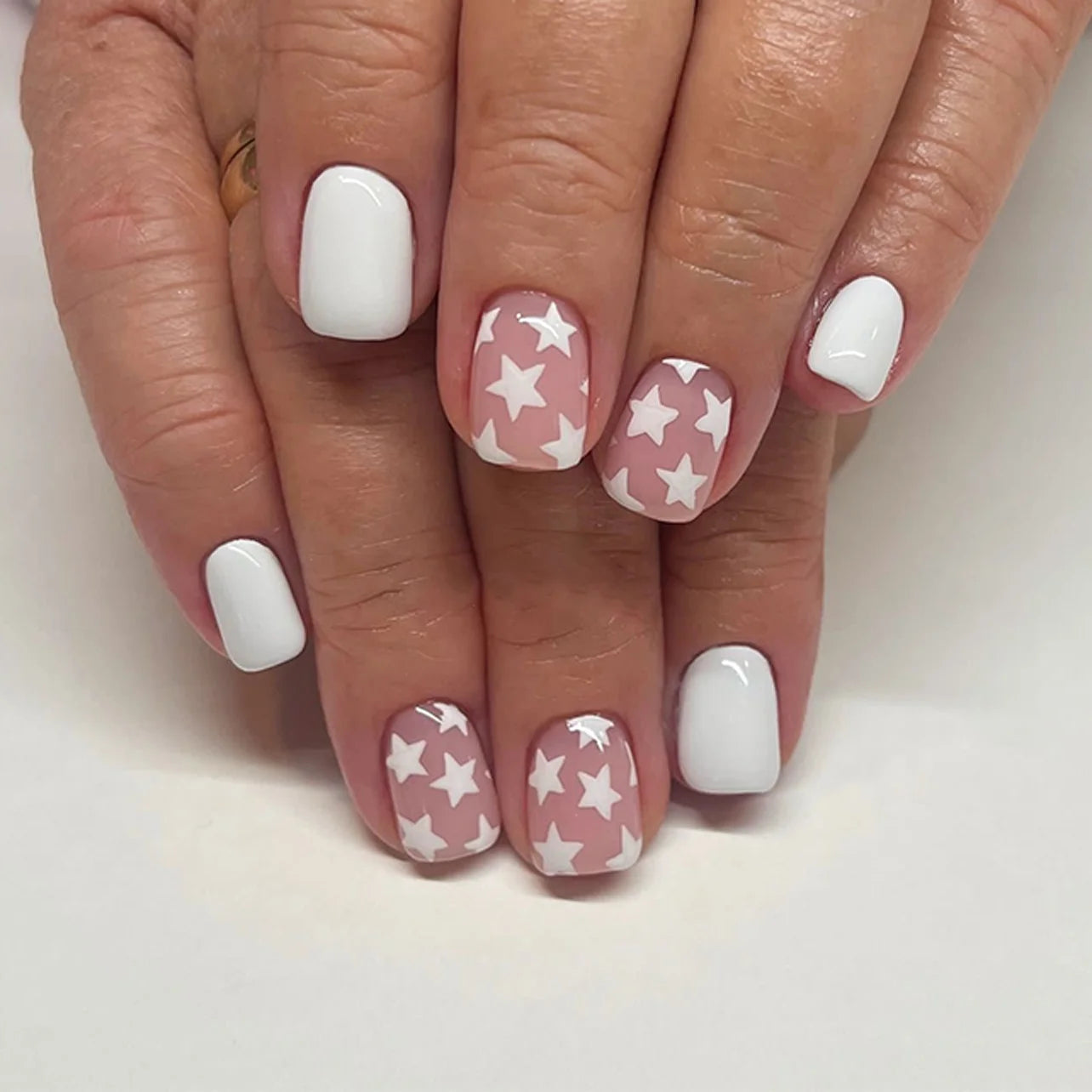 24 Pcs Minimalist White Solid Color Short square Shape Art Press on Nails Artificial Fingernails Customize False Nails 3615