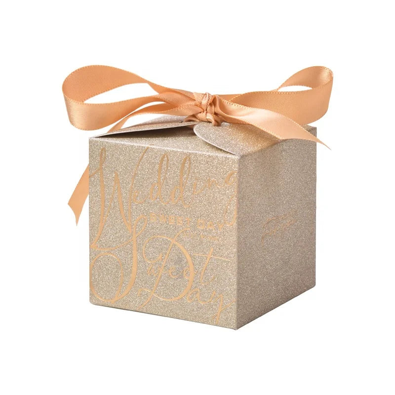Yiwu Manufacturer Folder Cheap Empty Parties Favors Wholesale Wedding Day Glitter Gold Silver Sweets Box with a Pearl Decorat