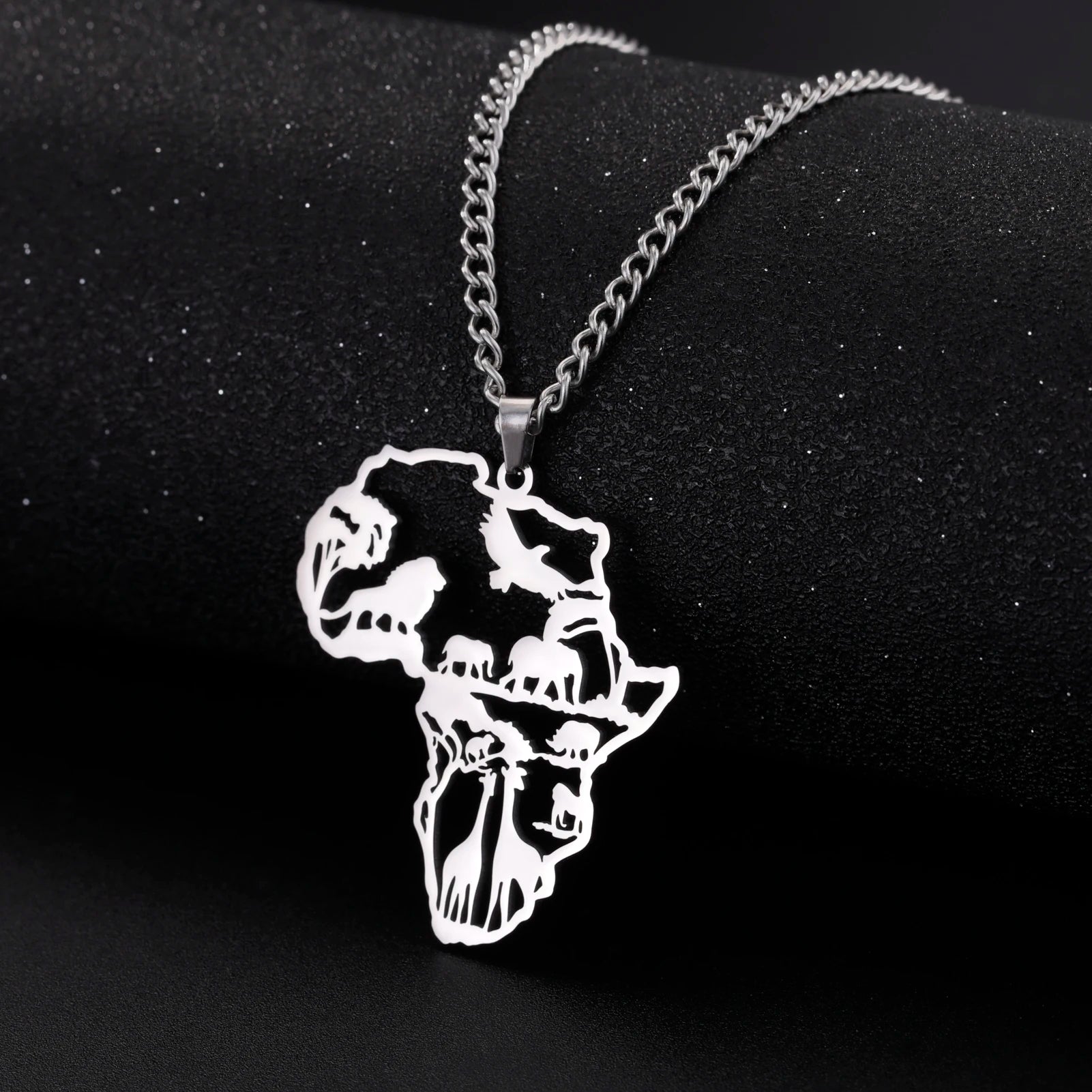 Africa Map Animal Giraffe Lion Elephant Pendant Stainless Steel Necklace Fashion Jewelry Necklaces for Woman Men