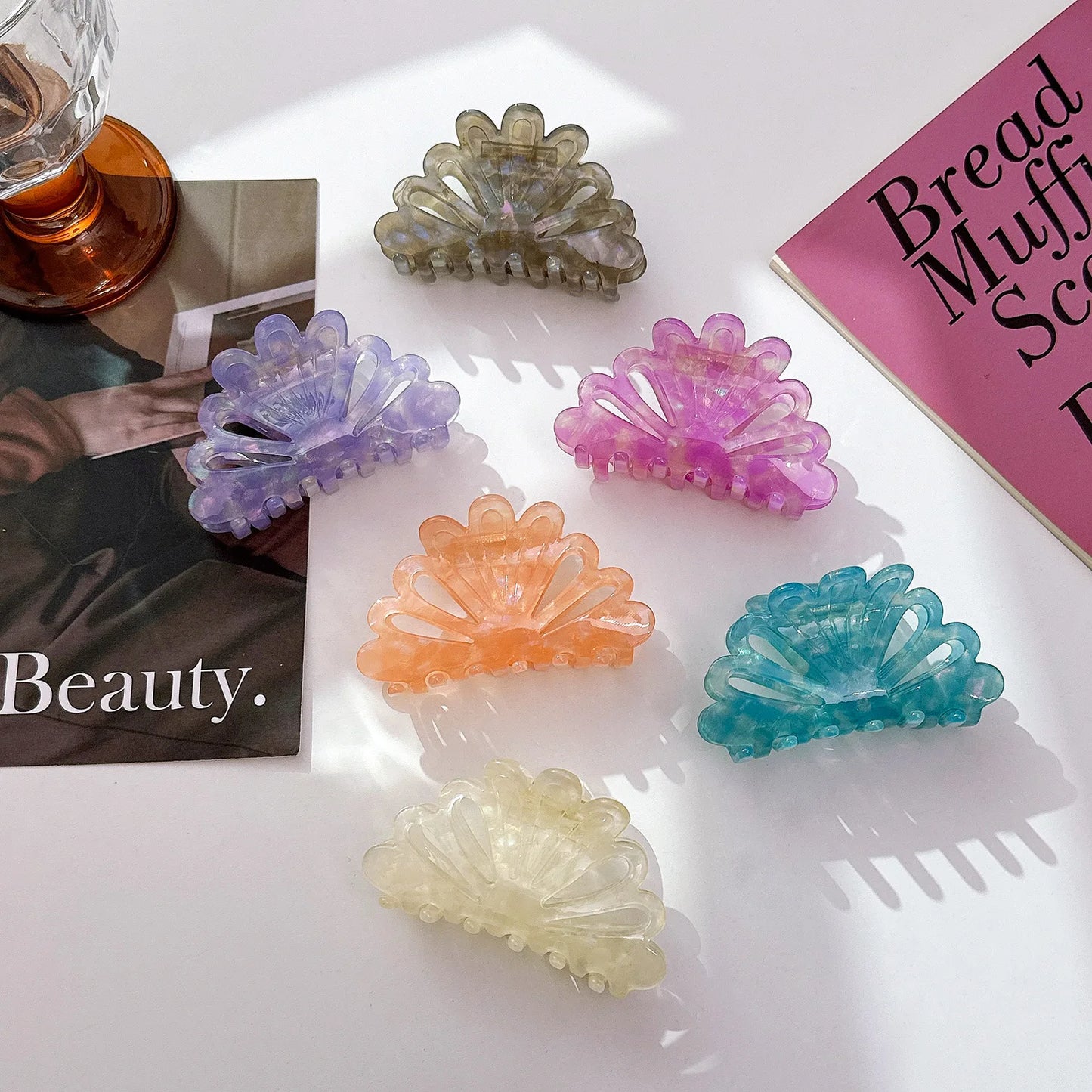 Yi YHJ Women's Customize Hair Accessories Large 8cm Hollow Flower Design Acetate Claw Clips Hair Claw for Woman Wholesale