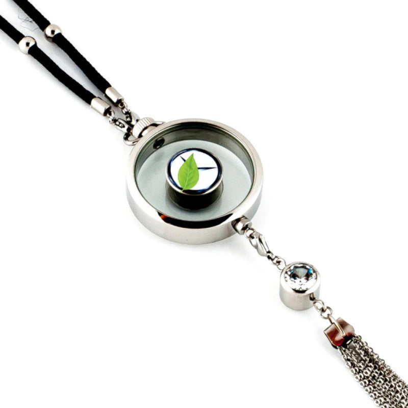 Household  Pendant Perfume Metal Empty Bottle Car logo Deodorizing Aromatherapy Hanging Decoration