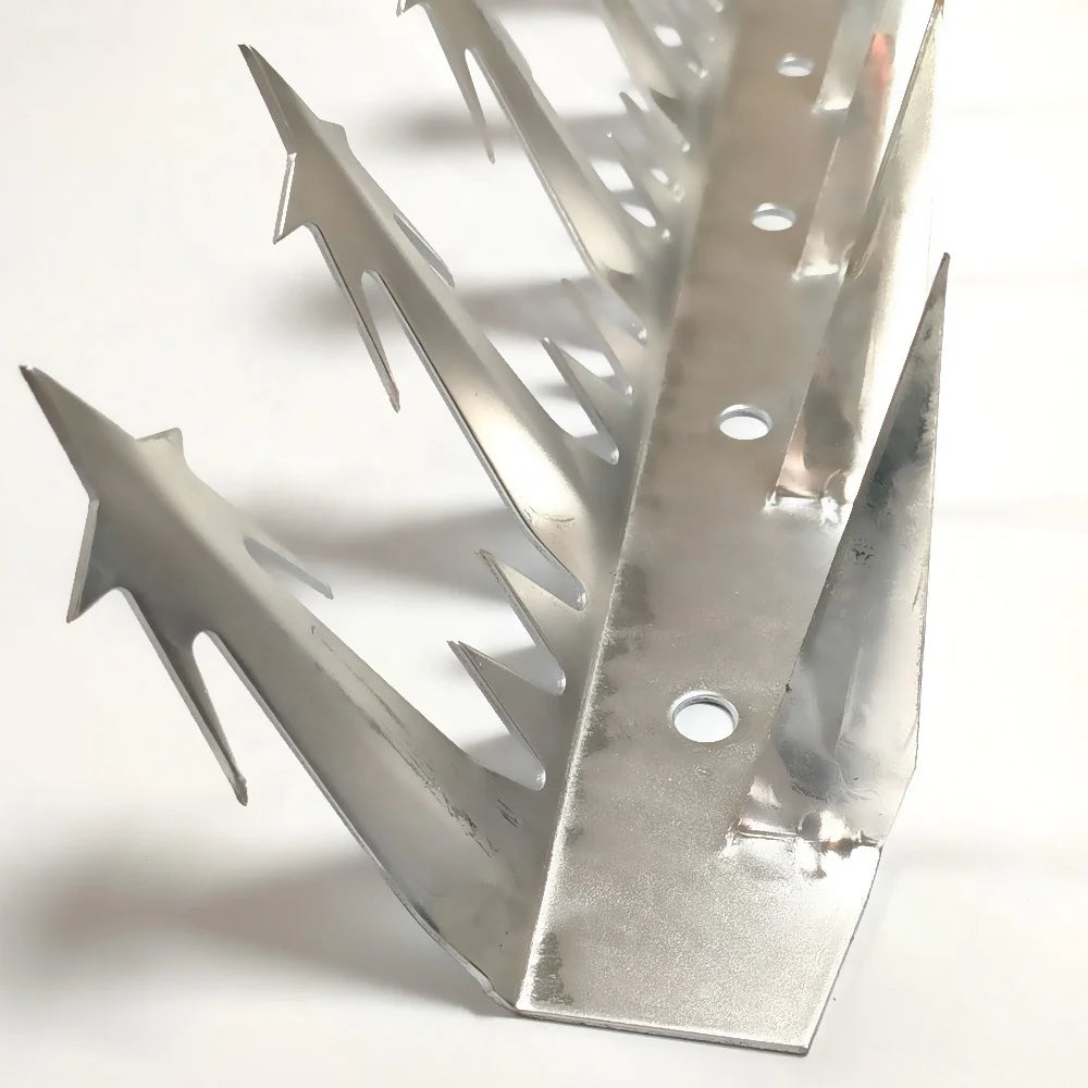 High Quality Hot Dipped Galvanized Anti-Climb Wall Metal Fence Spikes Factory Sale Barbed Wire for Gardens