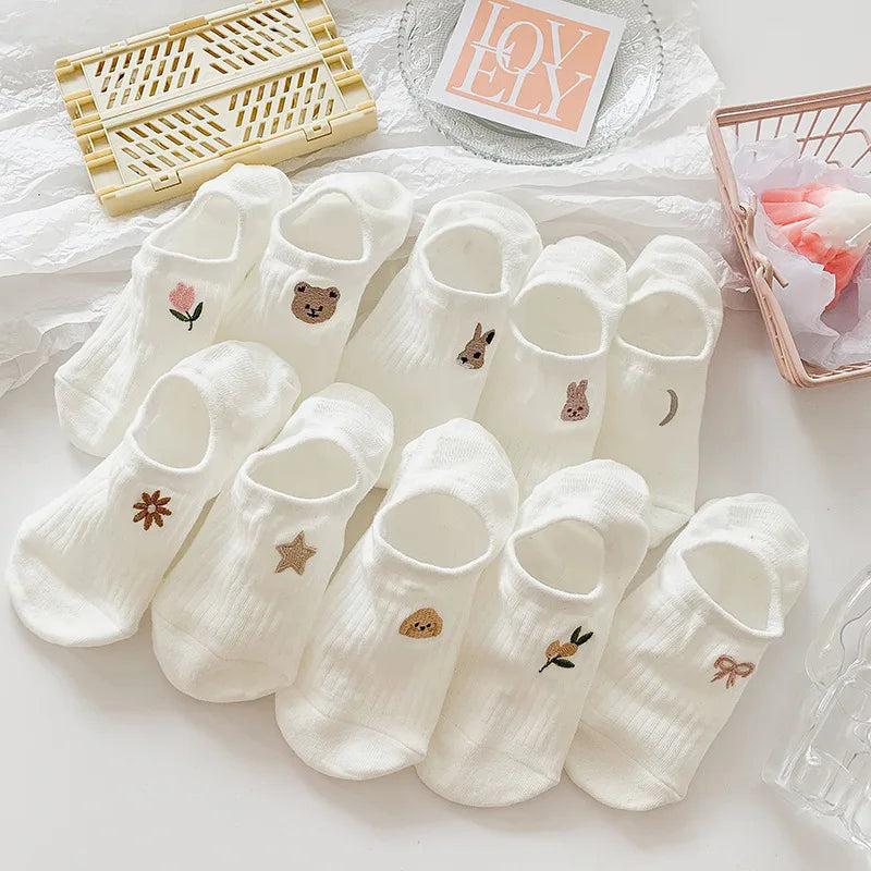 Women's White Crew Socks Fashion Novelty Casual Winter Cute Cuff Logo One Size