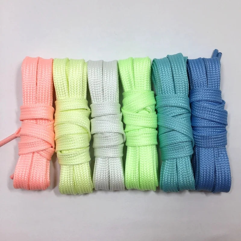 Hot Sale Fun Colorful Sport Style Flat Luminous Yarn Shoelaces Glowing Dark 10mm Width Transparent Plastic Tips Maoyuan Brand