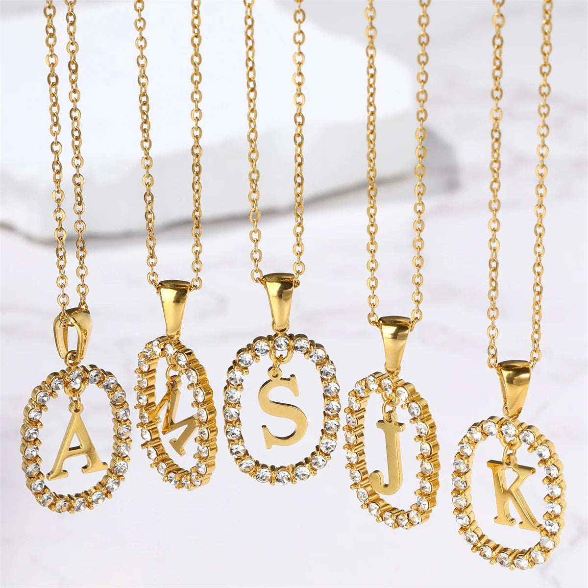 Hot Sale Hollowed Oval 26 Letter Necklace Stainless Steel 18K Gold Plated Initial Letter Pendant Necklace