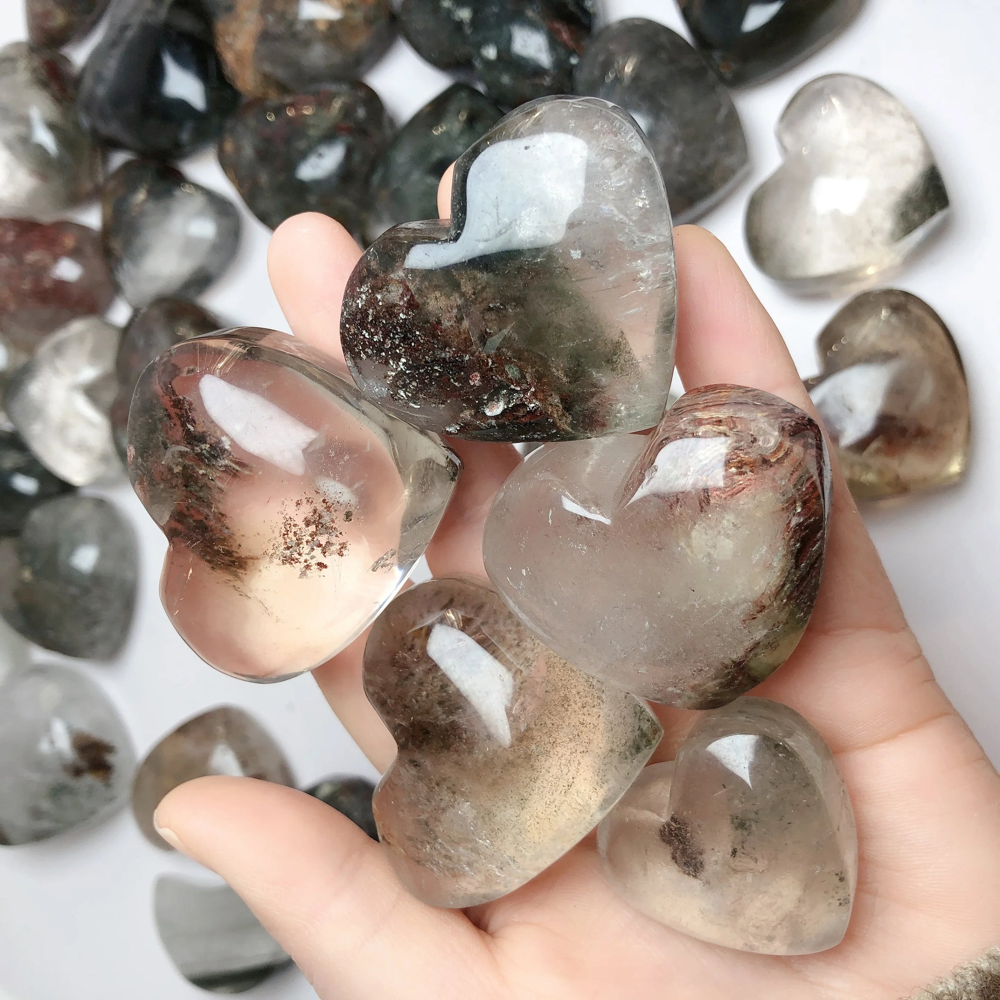 Kindfull Hand Carved Green Phantom Quartz Hearts Shape Natural Quartz Crystal Gift