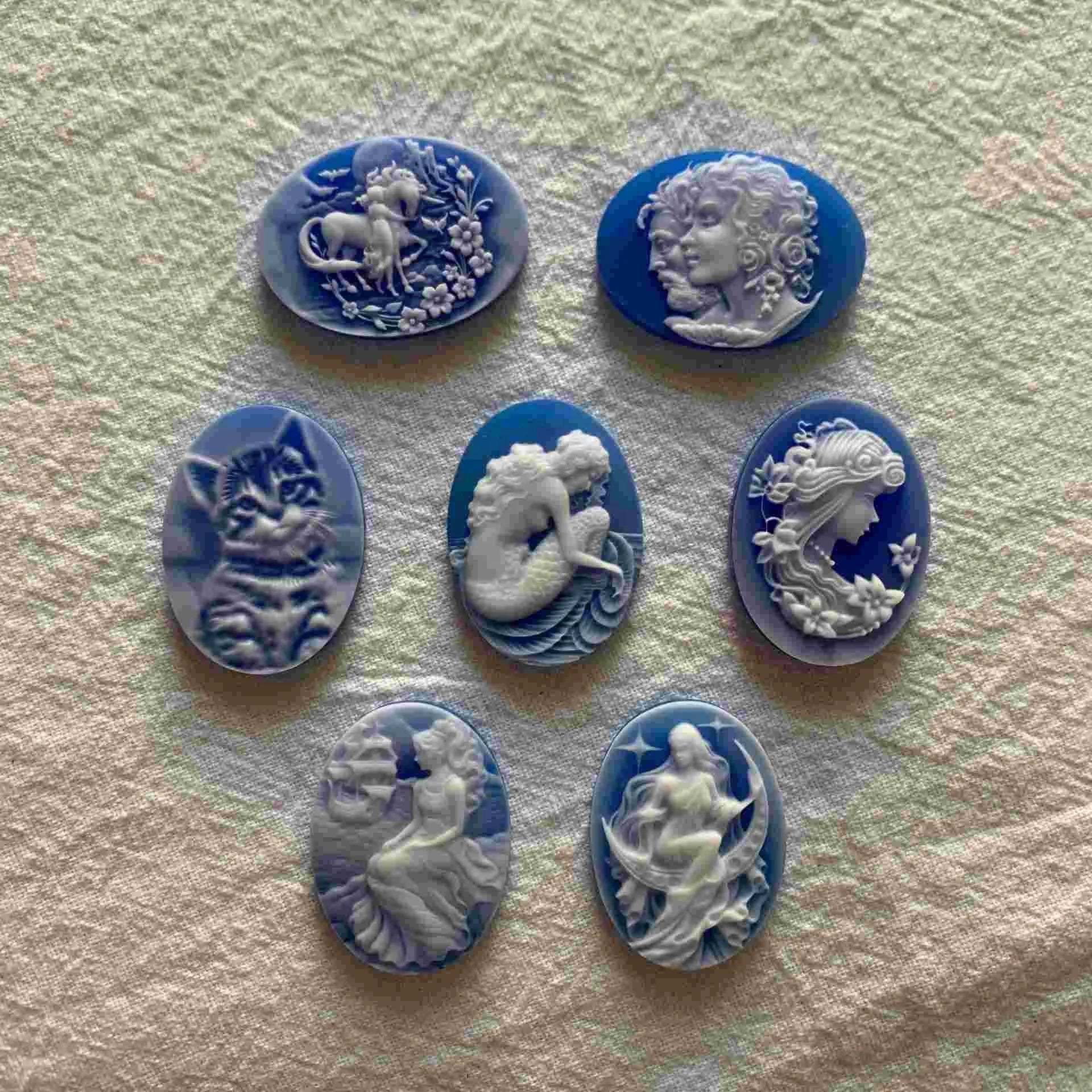 Western Vintage 22x30 30x25 Blue Black Oval Natural Carved Elegant Lady Portrait Animal Flat Back  Loose Cameo Gemstone Caboc