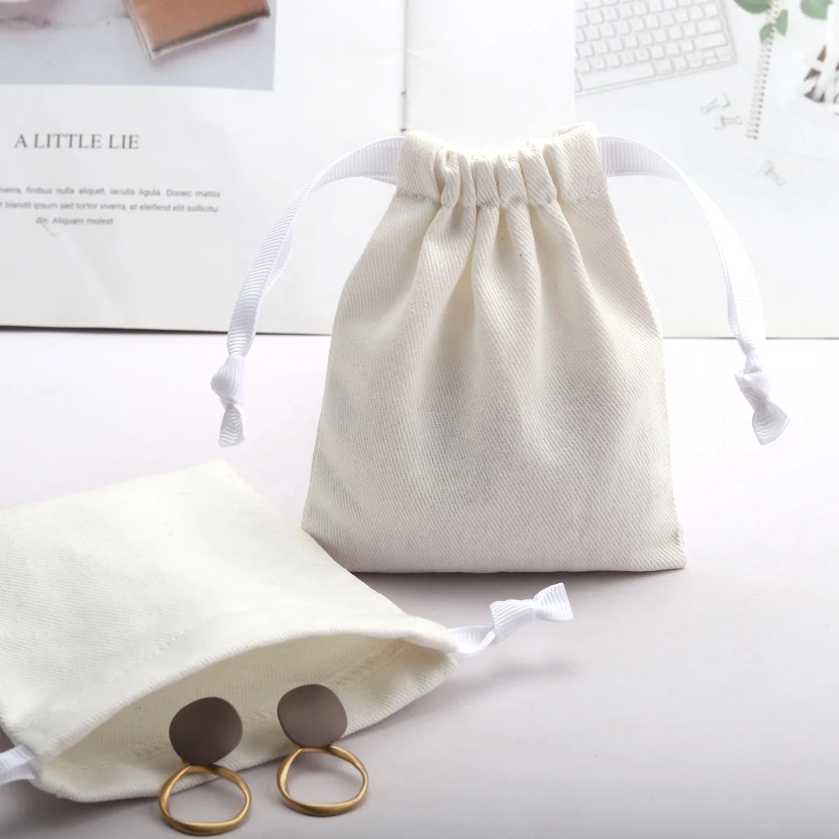 Wholesale White Cotton Twill Drawstring Pouch for Perfume Reusable Twill Cotton Gift Skin Jewelry Lipstick Packing Dust Bag