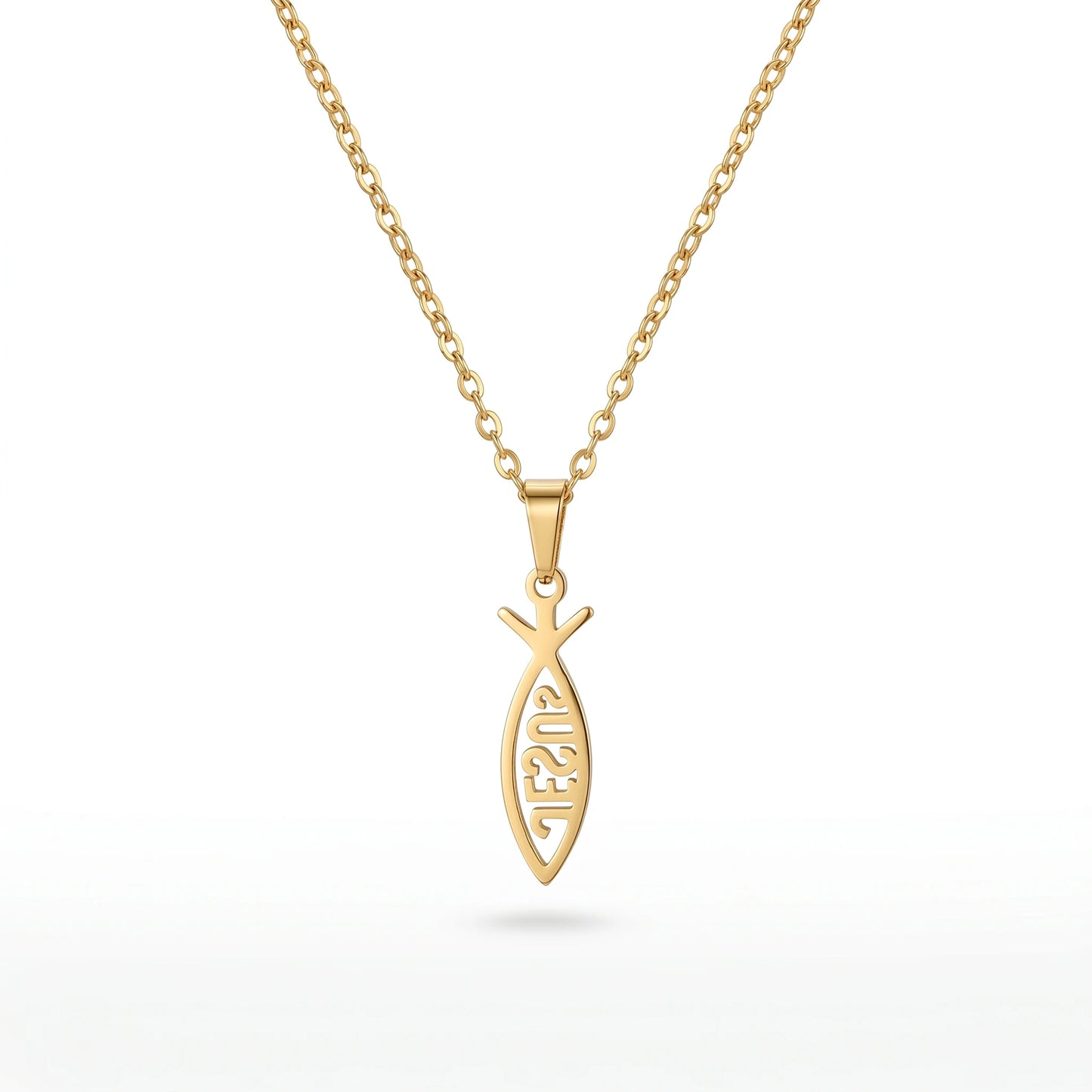 QIAOREN 11681 Boho Beach Fish Necklace 18K Gold Stainless Steel Cutout Letters Vacation Jewelry