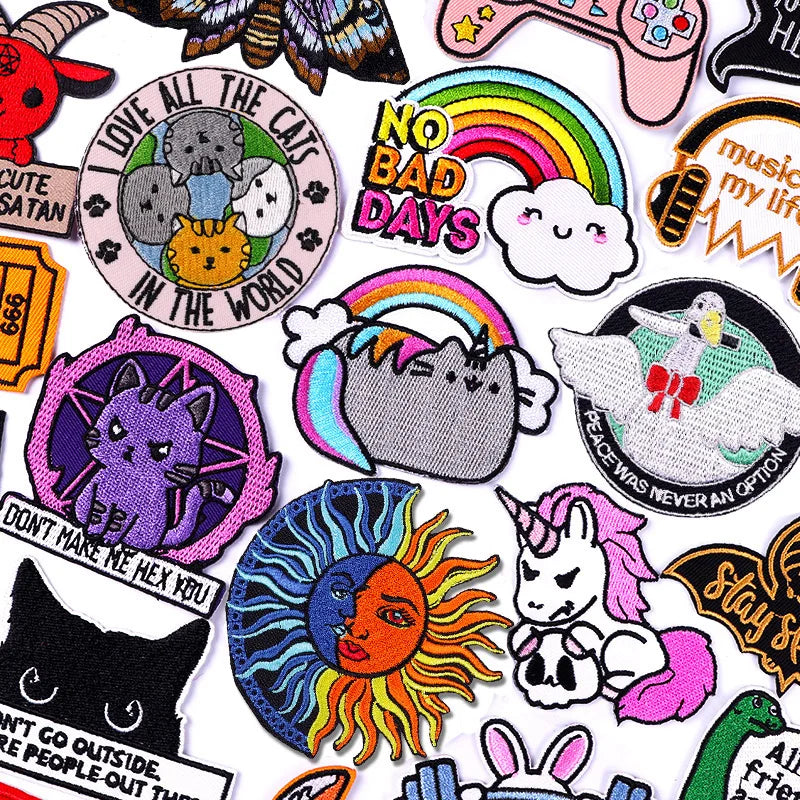 Factory Direct Custom Design Cartoon Animal Embroidery Patch Sew on Iron on Embroidered Patches for Clothing