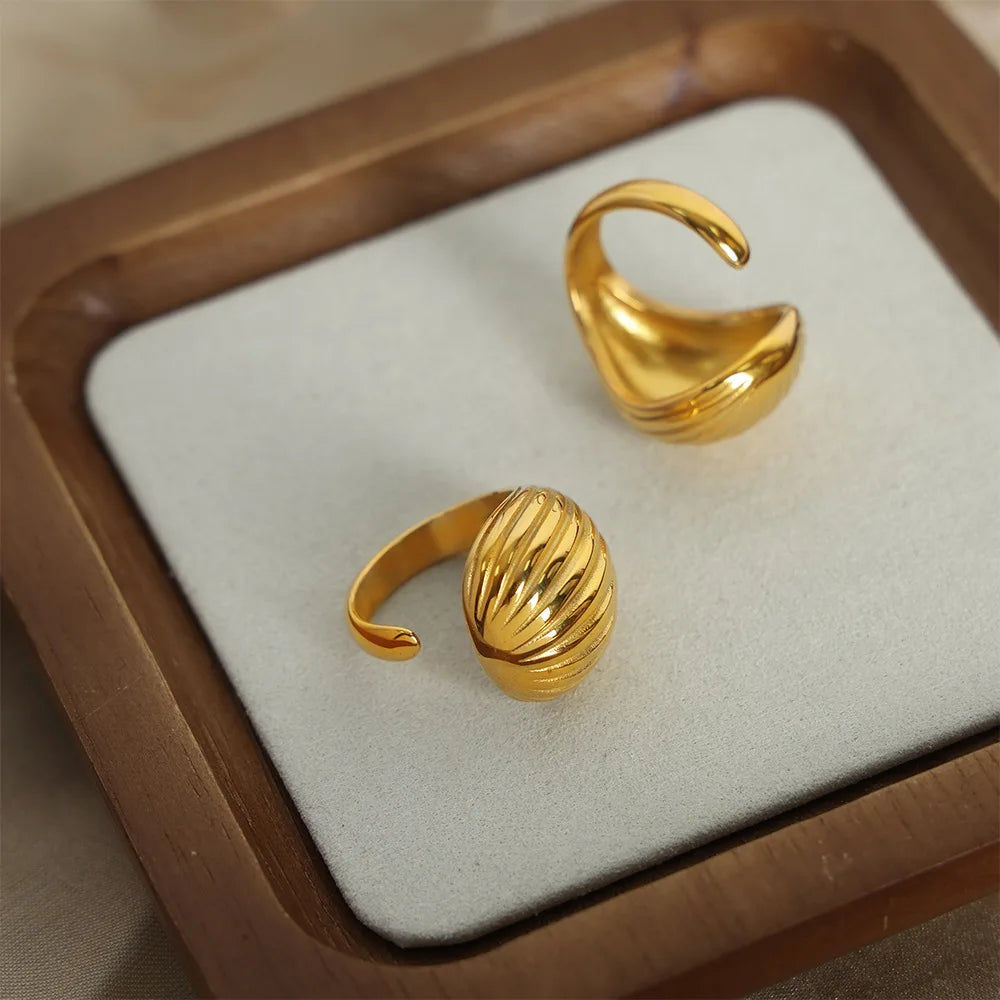 Chic 18k Gold Plated Striped Waterdrop Ring Women Wedding Statement Stainless Steel Chunky Large Ring Bijoux Acier Inoxydable