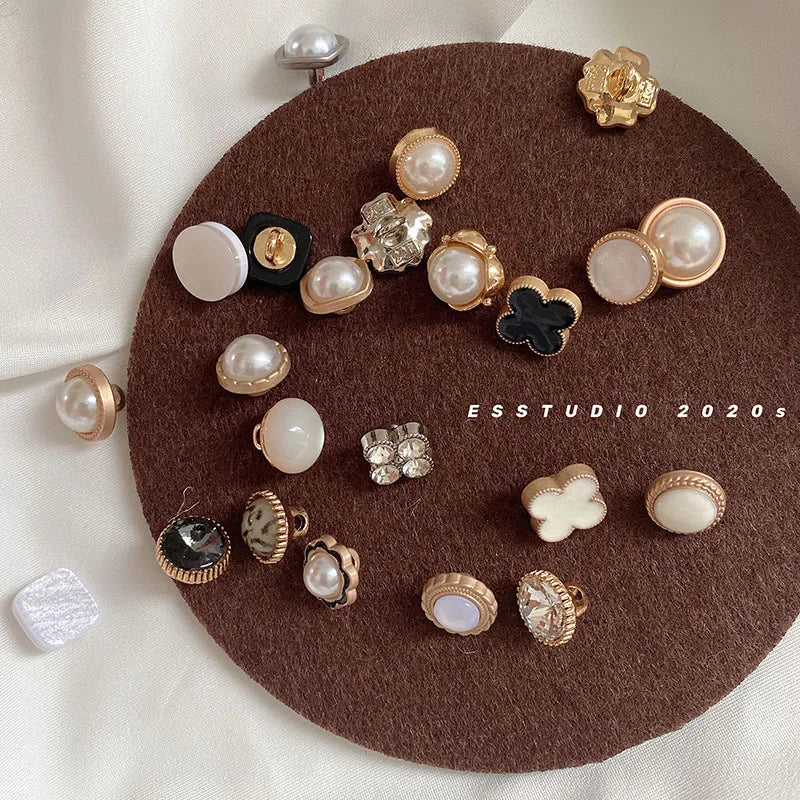 Retro Style Square Zinc Alloy Covered Shank Buttons for T-Shirt Cardigan Sweater Decorative Coats Eco-Friendly Beads Small Si