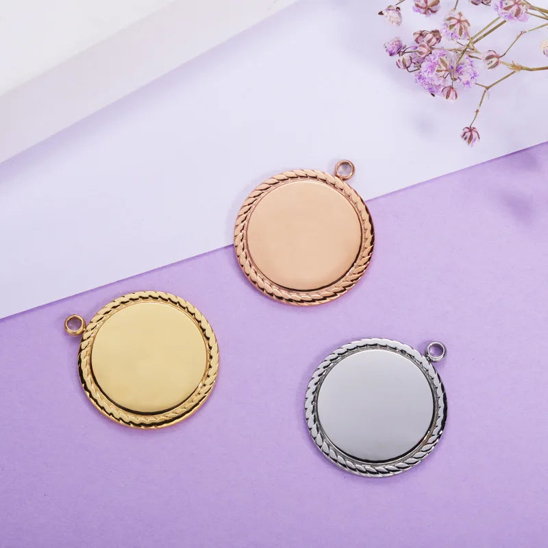 Hot Sale 25mm round Smooth Stainless Steel Lace High-Polished Geometric Jewelry Accessory with Laser Logo Fine Pendants & Cha