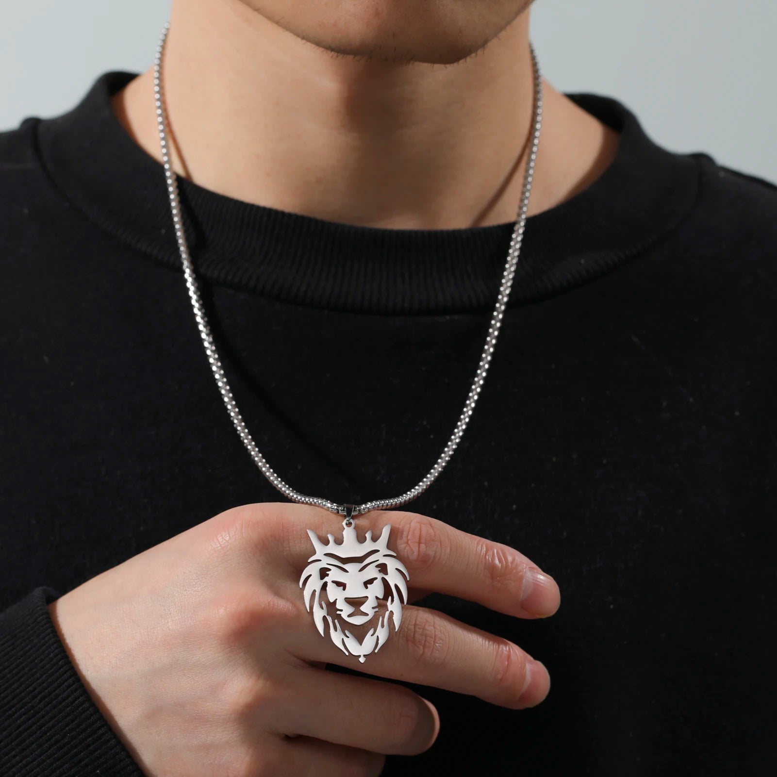 Lion with Crown Necklace Stainless Steel Wild Animal Hollow Pendant Exquisite Couple Jewelry Hip Hop Fashion Party Favors