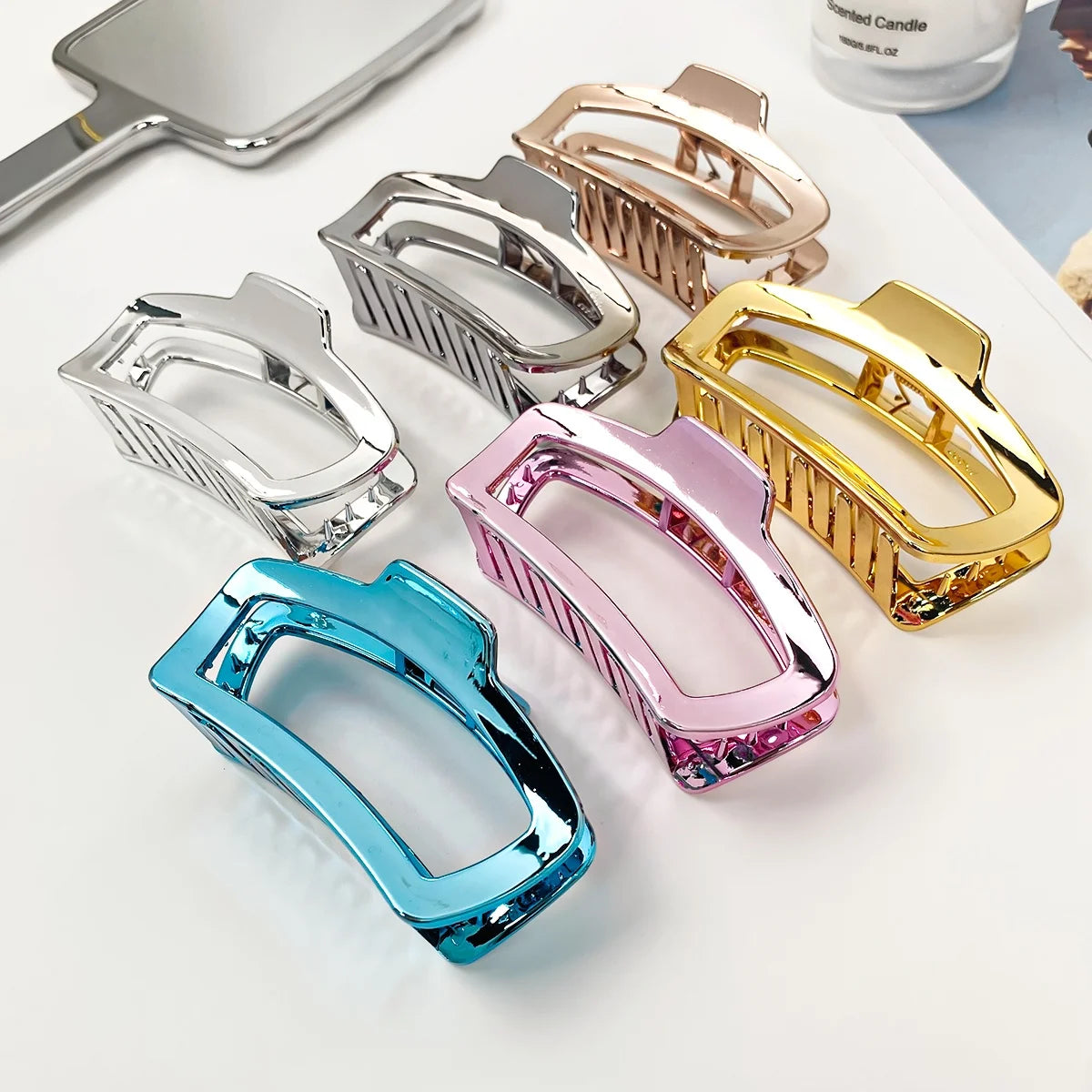 Vintage Metallic Hair Clip Large Hollow Hair Clip Claw for Women
