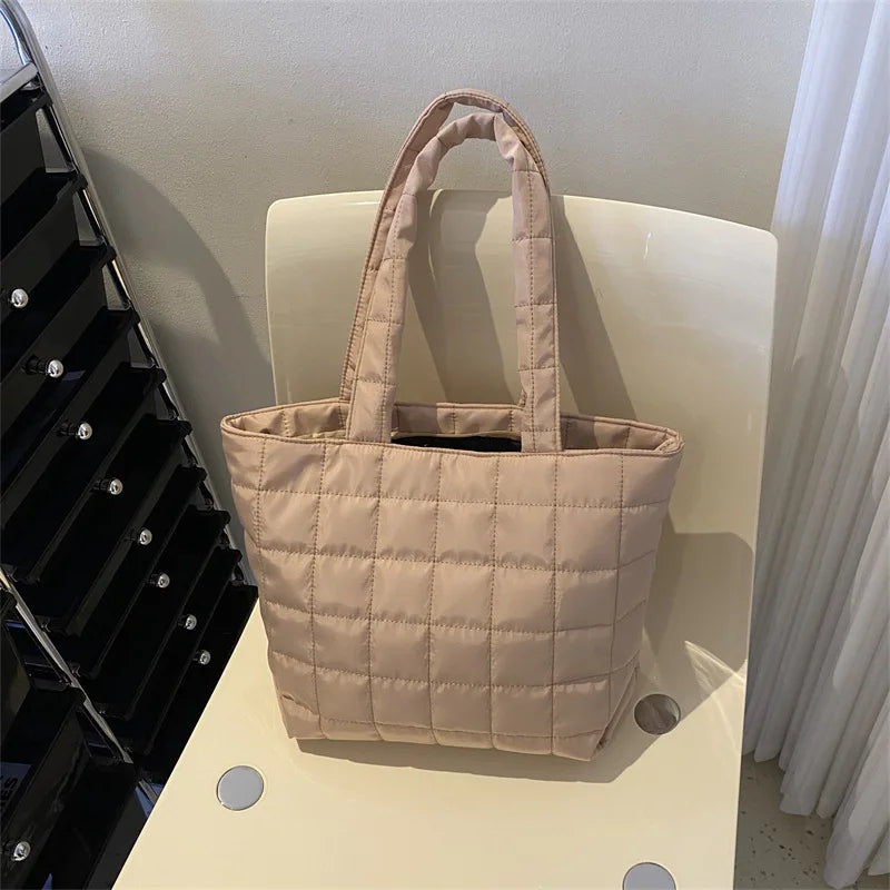 Women's Casual Handheld Medium Capacity Shopping Tote Fashion Winter Canvas Bag