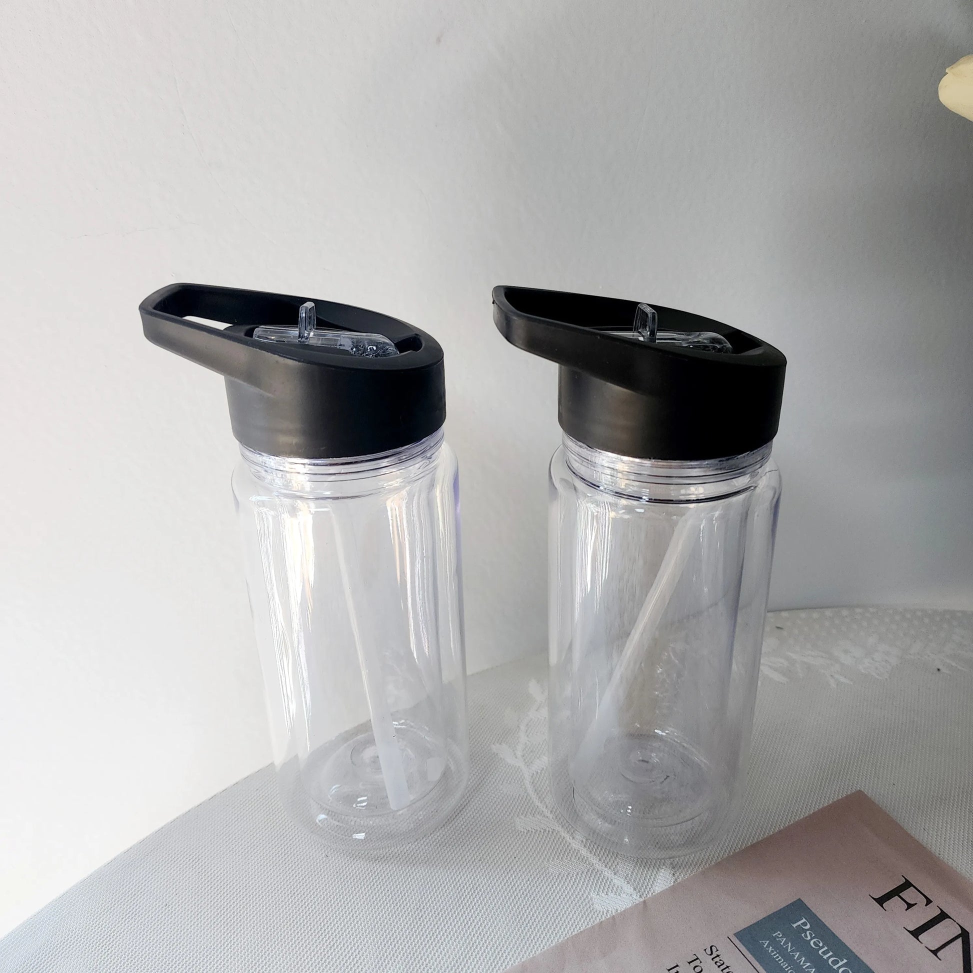 Wholesale 300ml Kids Tumbler Double Wall Clear Plastic Jars Lid SnowGlobe Drink Cups Water Bottles Transparent Glass Type 10o