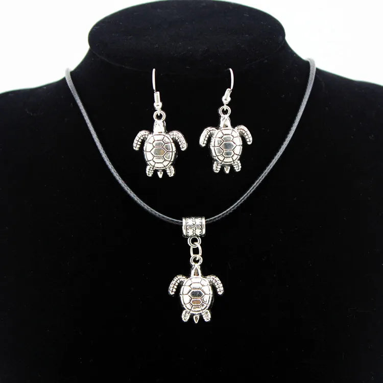 Retro Boho Tortoise Necklace Earrings Jewelry Set Minimalist Silver Plated Sea Turtle Pendant Necklace Earrings Set for Women