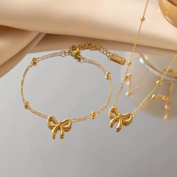 New Hot Sale Light Luxury 18K Gold Necklace Versatile Stainless Steel Necklace Sweet Bow Necklace for Women