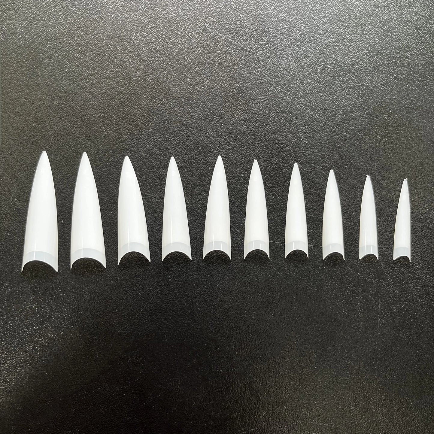 ABS Plastic XXL Stiletto Nail Art Tools Artificial Tips 600 Pcs*1 Bag Nail Clear Natural Long Pointed Tips