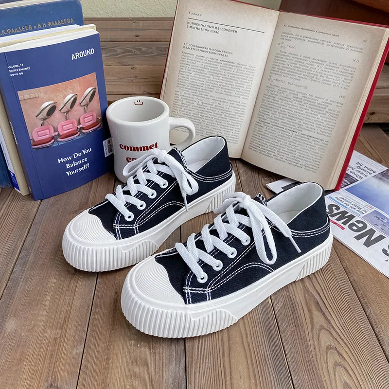 Breathable  Designed Women Shoes Solid Cotton Sneakers Slip- on Low Top Women Canvas Shoes