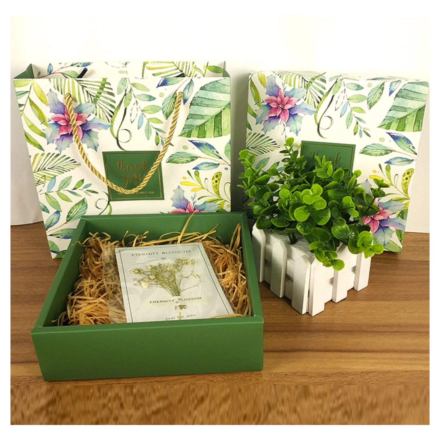 Wholesale Elegant Recyclable Paperboard Gift Box with Handle for Small Cosmetics Skincare Socks & Fur Packaging