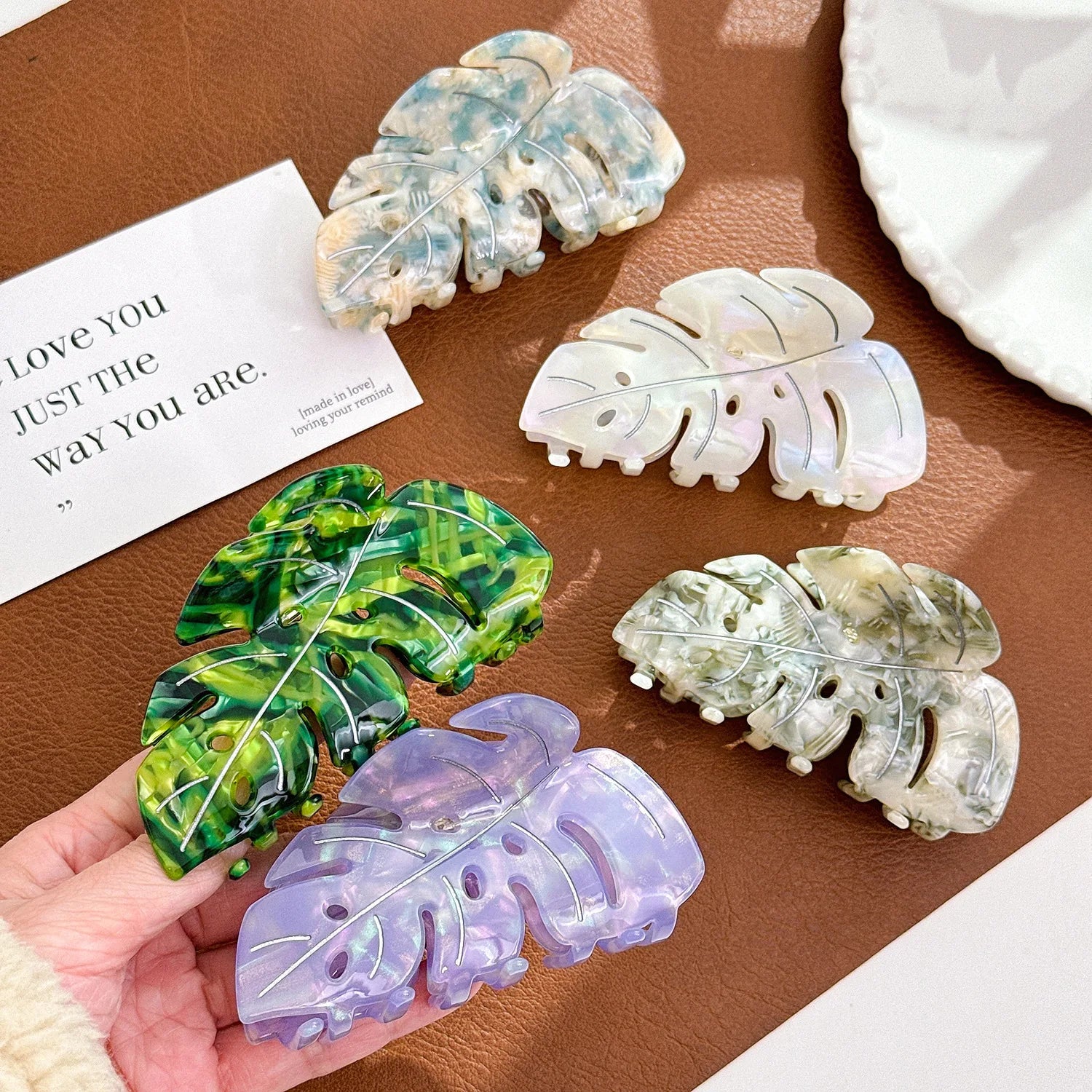 BSCI Factory Yi YHJ Women's Hair Accessories Custom Large 10cm Leaf Design Acetate Hair Clips Hair Claw for Woman Wholesale