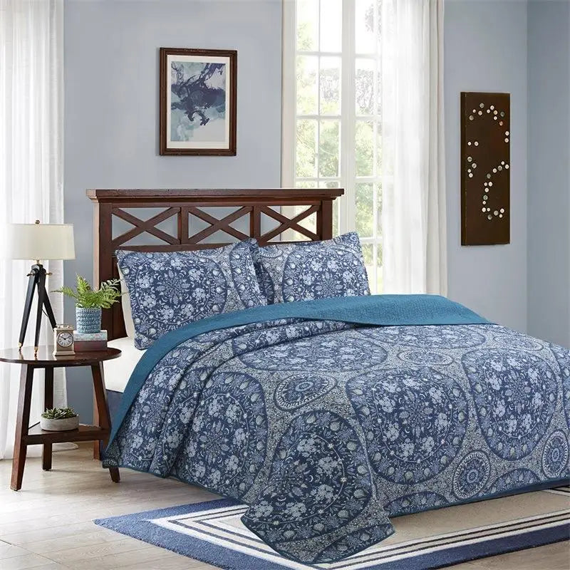 New Design Printed European American Style Quilted Pure Cotton 3-Piece Eco-Friendly Customized Color All-Season Portable Bedd