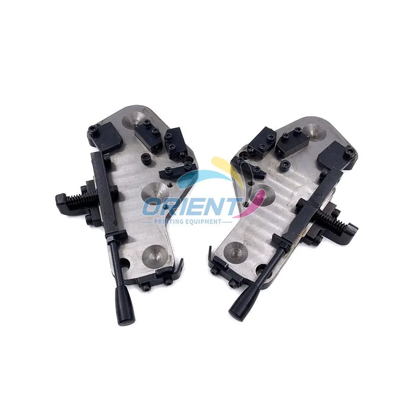 Good Quality Bearing Plate Inking Unit 71.010.003 Plate DS 71.010.004 Plate OS for Heidelberg CD102 Heidelberg Spare Parts