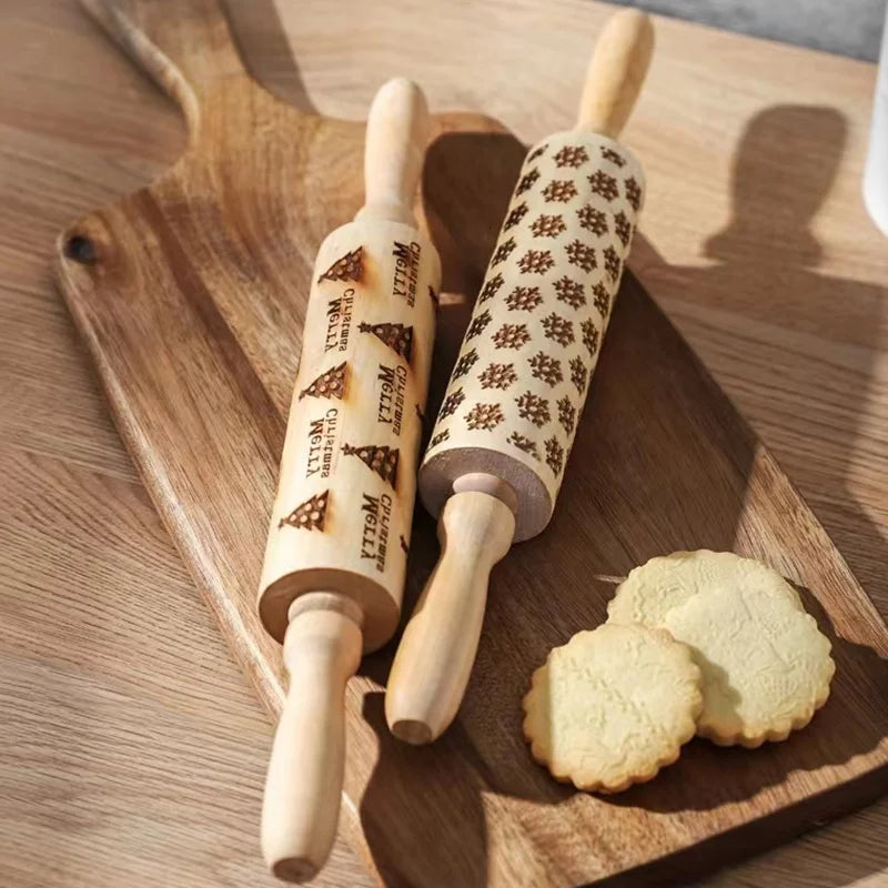 NaiXin Eco-Friendly Christmas Embossing Wood Rolling Pin with Star Pattern Multipurpose Baking Tool for Pastry Boards