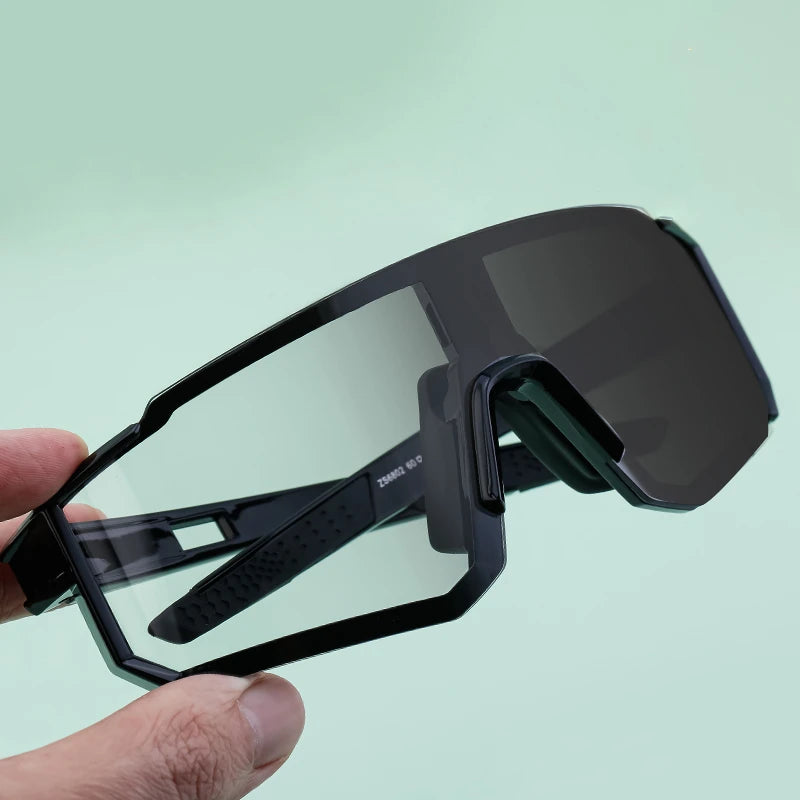 Fashion Sports Sunglasses One-Piece Lenses Outdoor Photochromic Anti-Radiation UV Protection Comfortable Cycling Full Rim