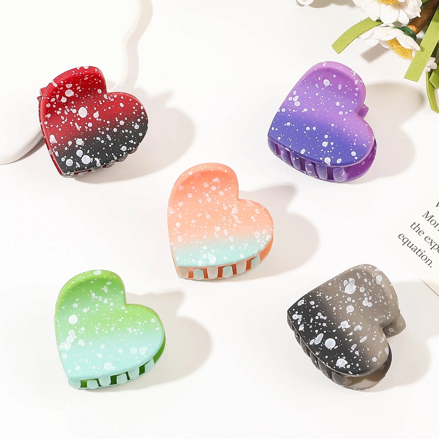 2024 Cute Heart Design Claw Clips Hair Accessories Mini Small Size Candy Love Colorful Plastic Hair Claw Clips for Girl
