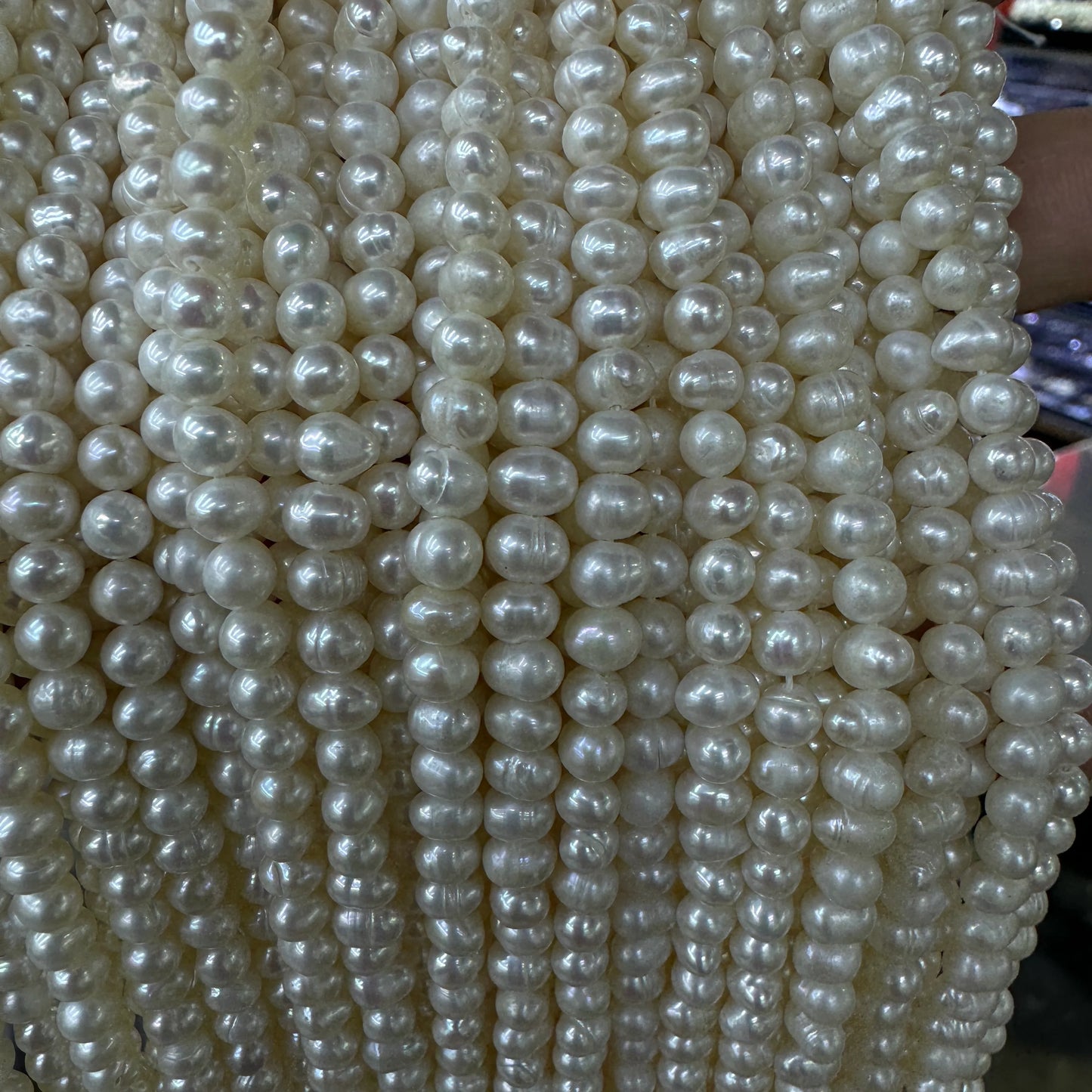 Wholesale Loose Pearl 4-5mm 5-6mm Natural Freshwater Potato Pearl Round Pearl Beads Strand for Necklace Making
