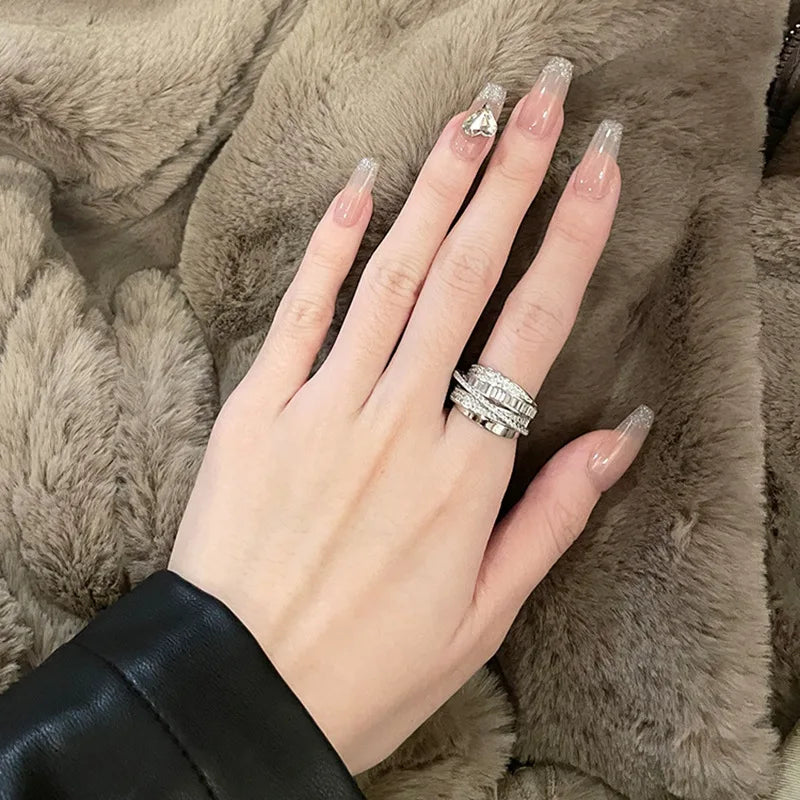2025 Creative Women's Chunky Rings Adjustable Rings Exquisite Micro-inlaid Zircon Winding Diamond Rings