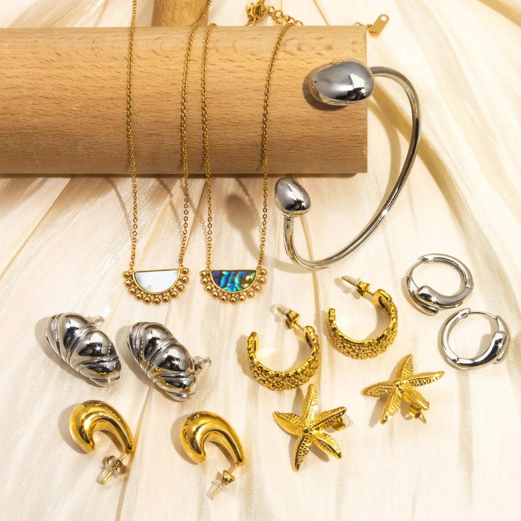 2024 Waterproof Stainless Steel Jewelry Gold Plated Starfish Earrings Open Bracelets Bangles Natural Shell Fan Weddings Zirco