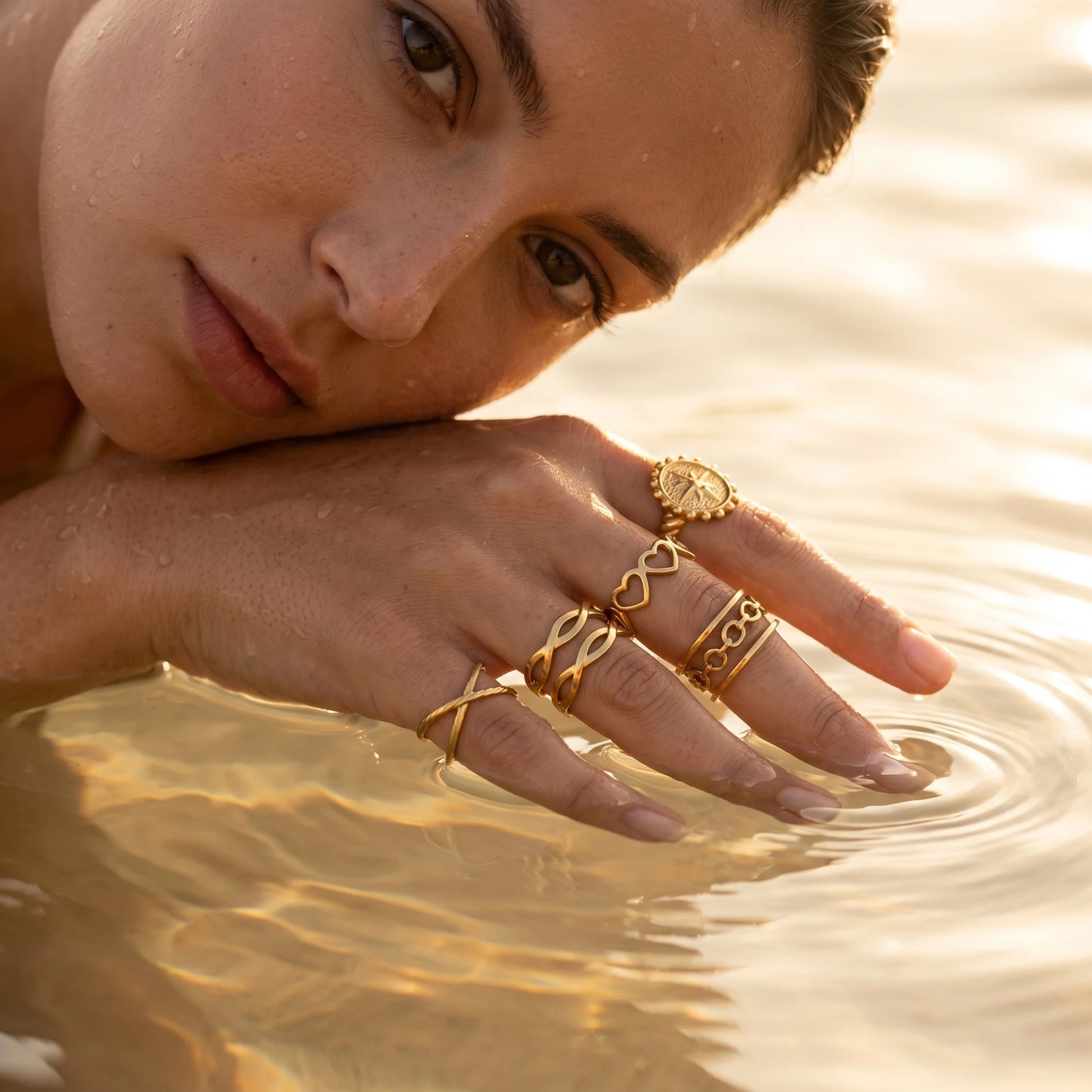 QIAOREN 10710 Tarnish Resistant 18K Gold Plated Stainless Steel Ring Watch Set 5Pcs Adjustable Open Stackable Quartz Rings Wo