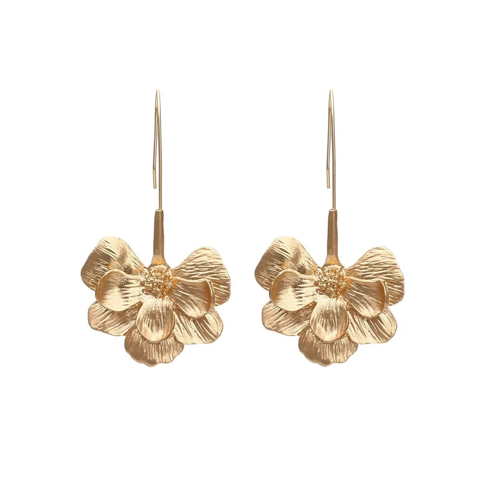 2024 Latest Retro Long Tassel Alloy Gold Flower Simple Daily Wear Ears Hoop Elegant Fashion Party/daily/carrier Ears Jewelry
