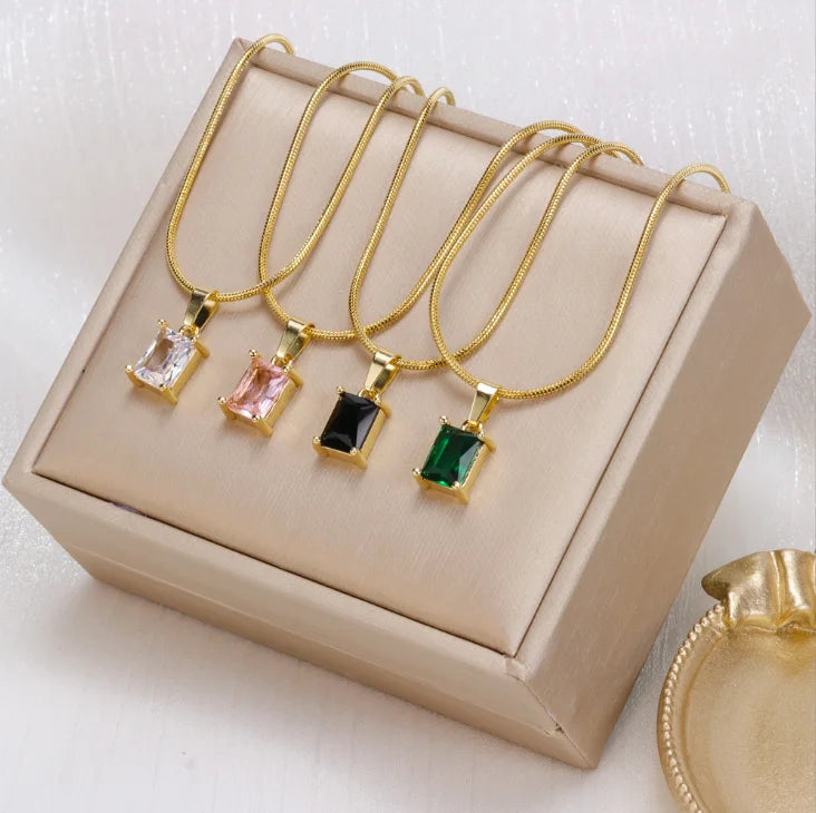 18K Gold Stainless Steel Round Snake Bone Chain Square Zircon Diamond Pendant Necklace Charms for Women Fashion Jewelry Neckl