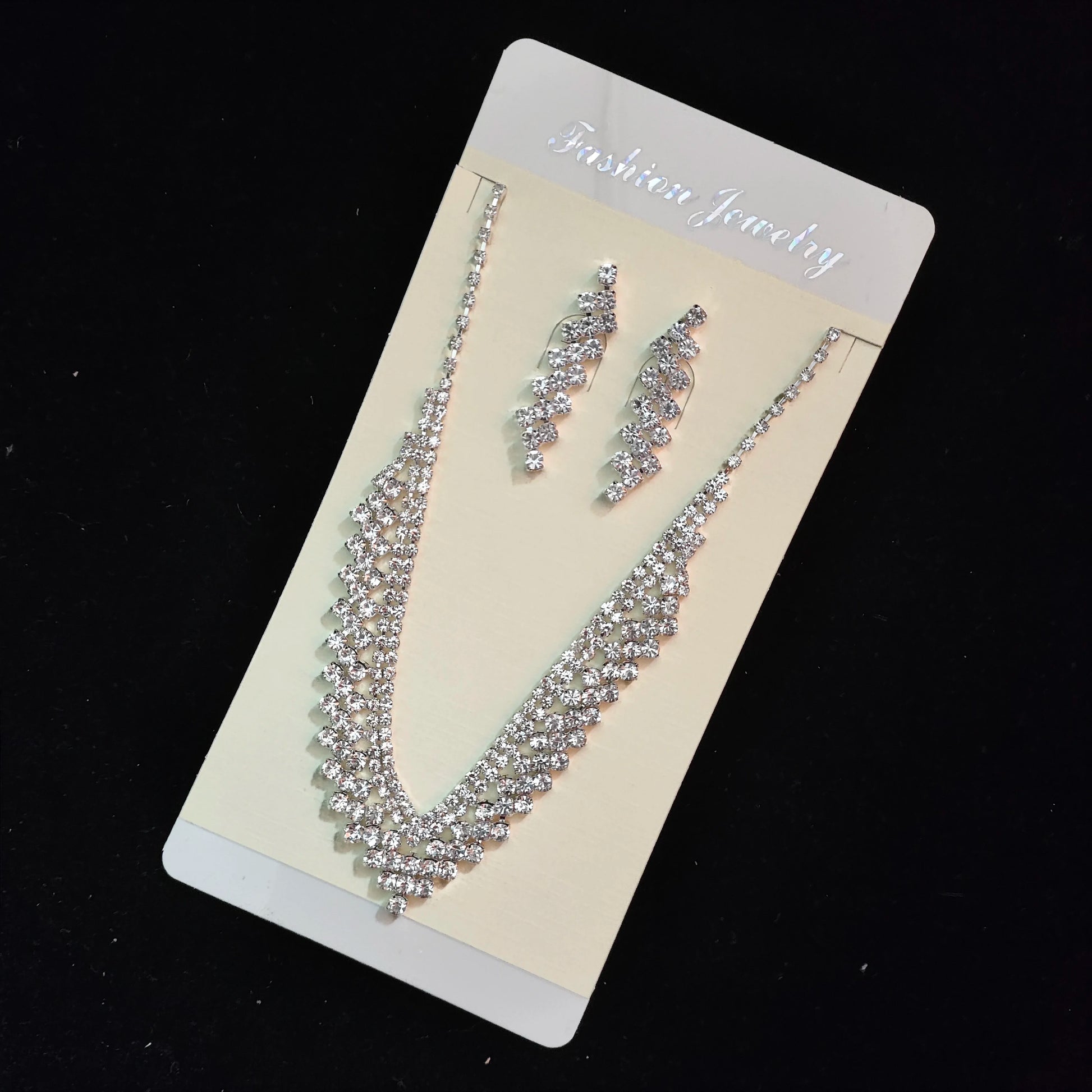 Classic Style Silver Sparkling Rhinestone Necklace and Earring Set for Bridal Wedding Party or Anniversary Jewelry