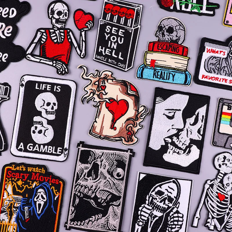 Poker Skull Embroidery/Sew Iron on Patches Custom Wholesale Embroidered Patch for Clothing Jeans
