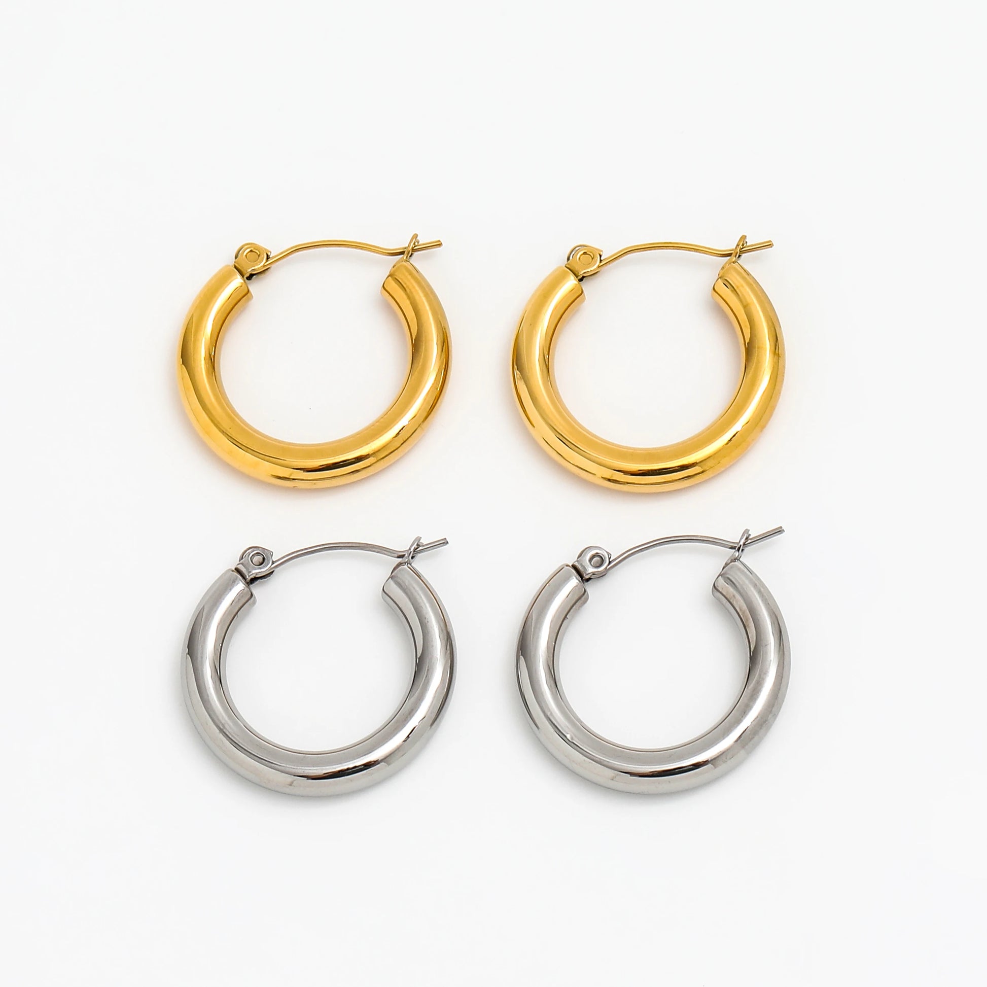 Fenny PVD Plated Wholesale Tarnish Free Ready to Ship Personality Chunky C-shaped Stainless Steel Hoop Earring for Women