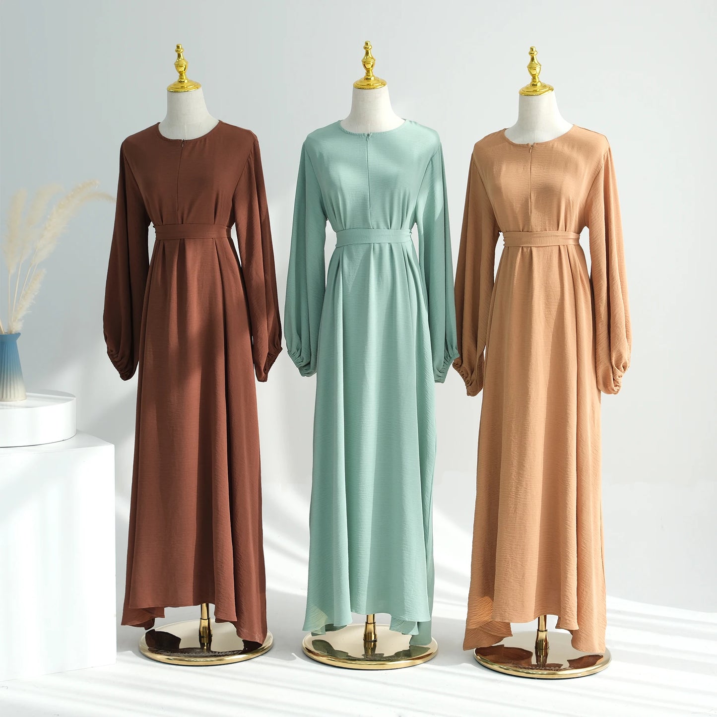 Loriya Abaya 2025 Islamic Clothing Wrinkle Polyester Modest Dresses With Zipper Abaya Women Muslim Dress Kaftan Abaya