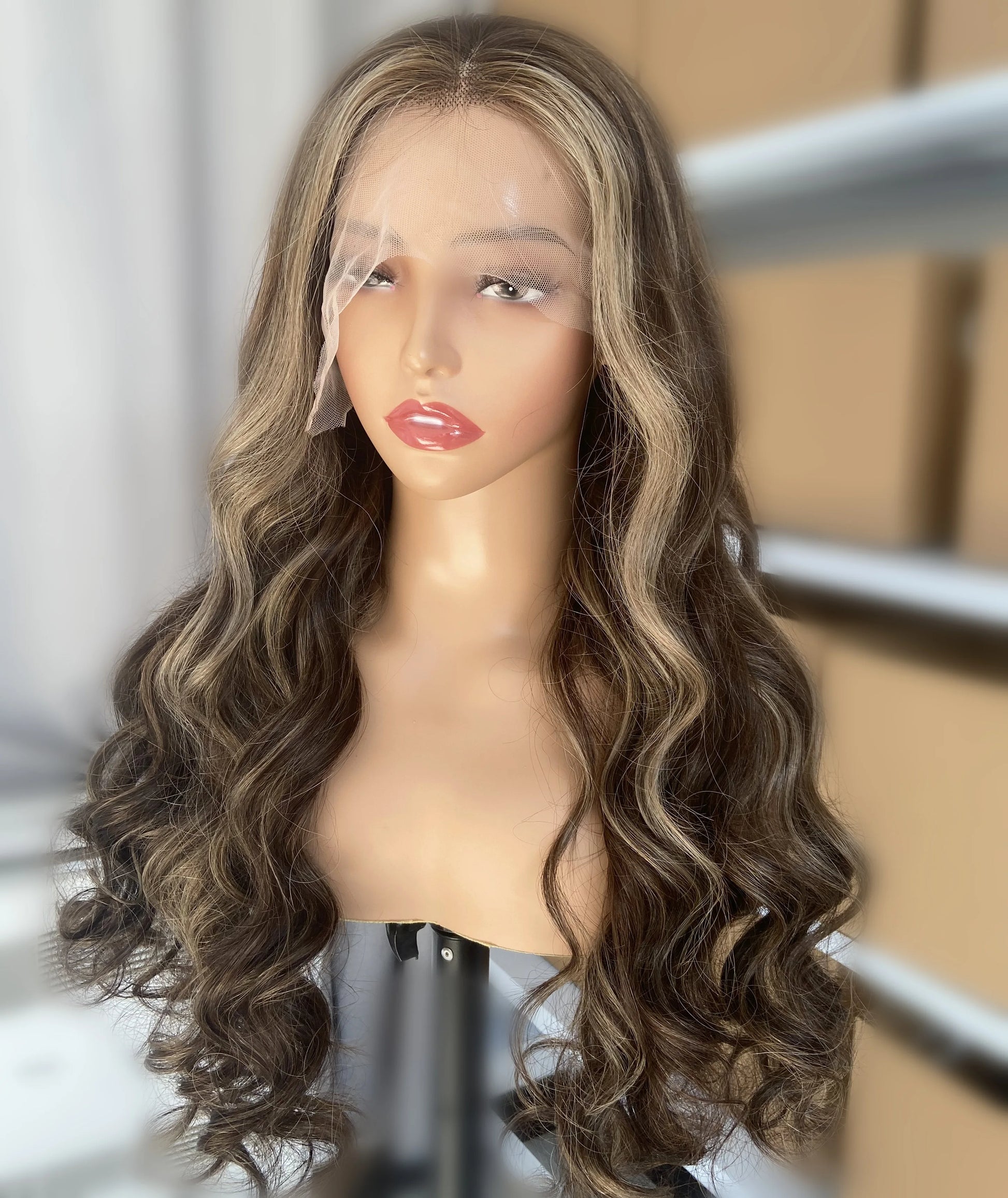 European Human Hair Wig Highlights Brown Color Full Lace Wig Cuticle Aligned 13x4 HD Lace Front Wig for White Women