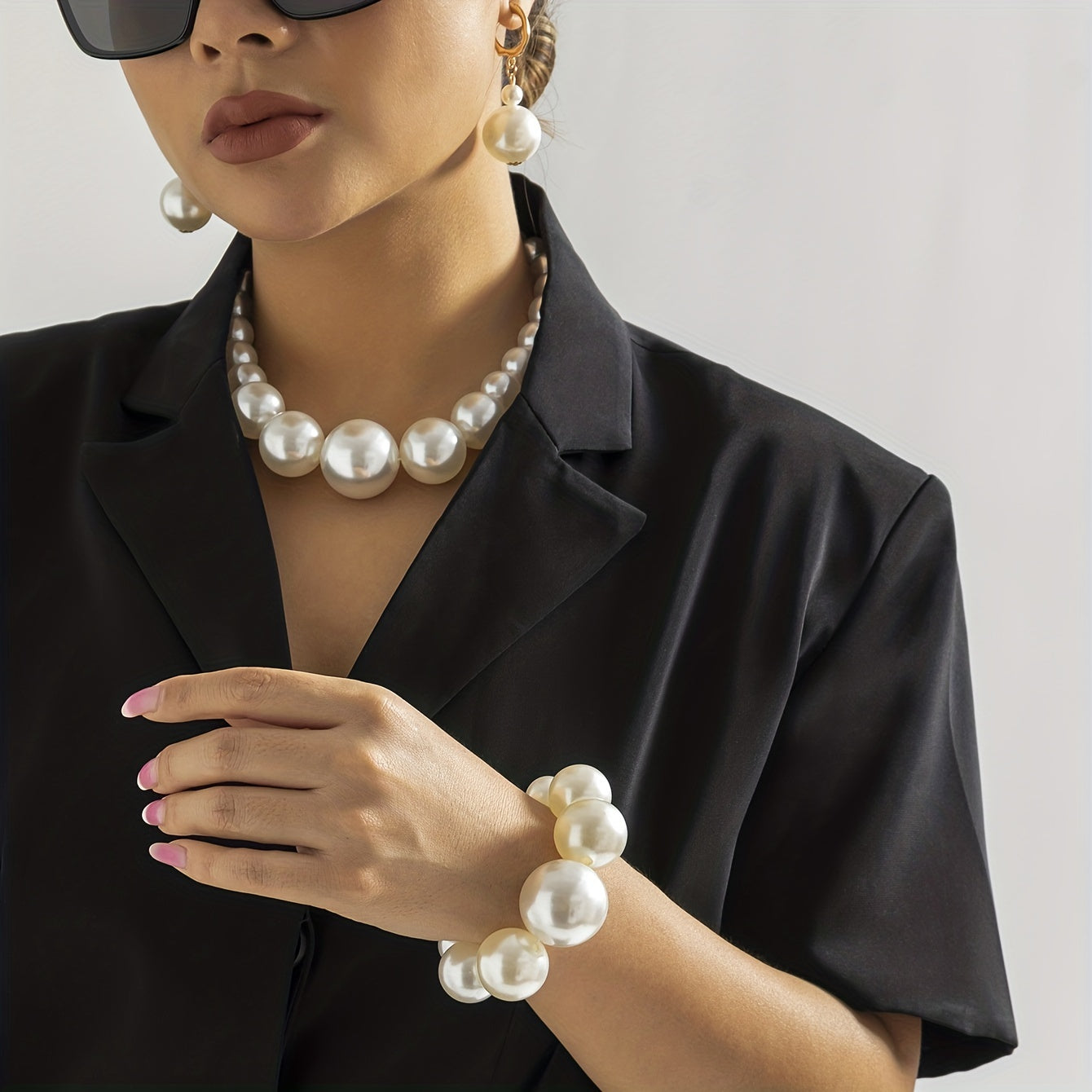 4pcs Chunky Milky Stone Pearl Jewelry Set Earrings Necklace and Bracelet for Daily Outfits and Parties