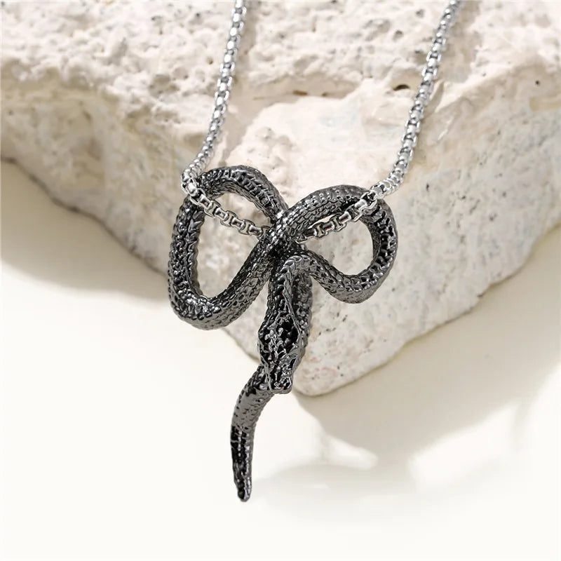 Europe America Men's Punk Sweater Chain Necklace Gothic Black Stainless Steel Entangled Snake Pendant Necklace