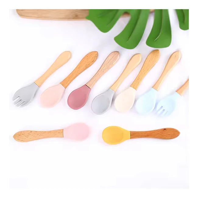 New Arrival BPA-Free Classic Kids Dining Utensils Toddle Eating Tools Silicone Baby Spoon and Fork Set with Wooden Handle